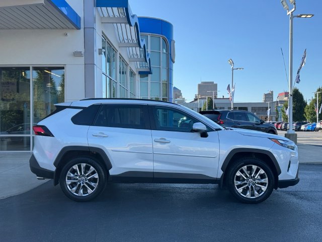 Used 2023 Toyota RAV4 XLE Premium AWD/4WD image 2