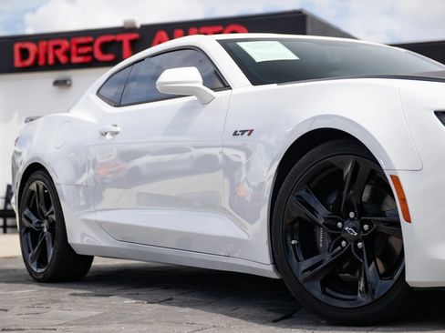 Used 2021 Chevrolet Camaro LT w/ Technology Package RWD image 3