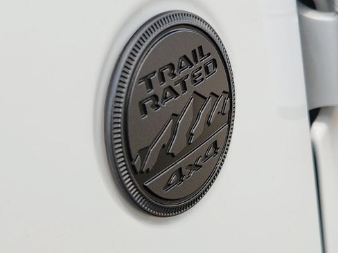 Used 2025 Jeep Wrangler Unlimited Sahara AWD/4WD image 12