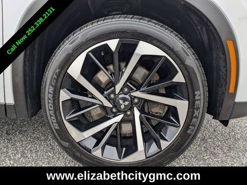 Used 2022 Mitsubishi Outlander SE image 12