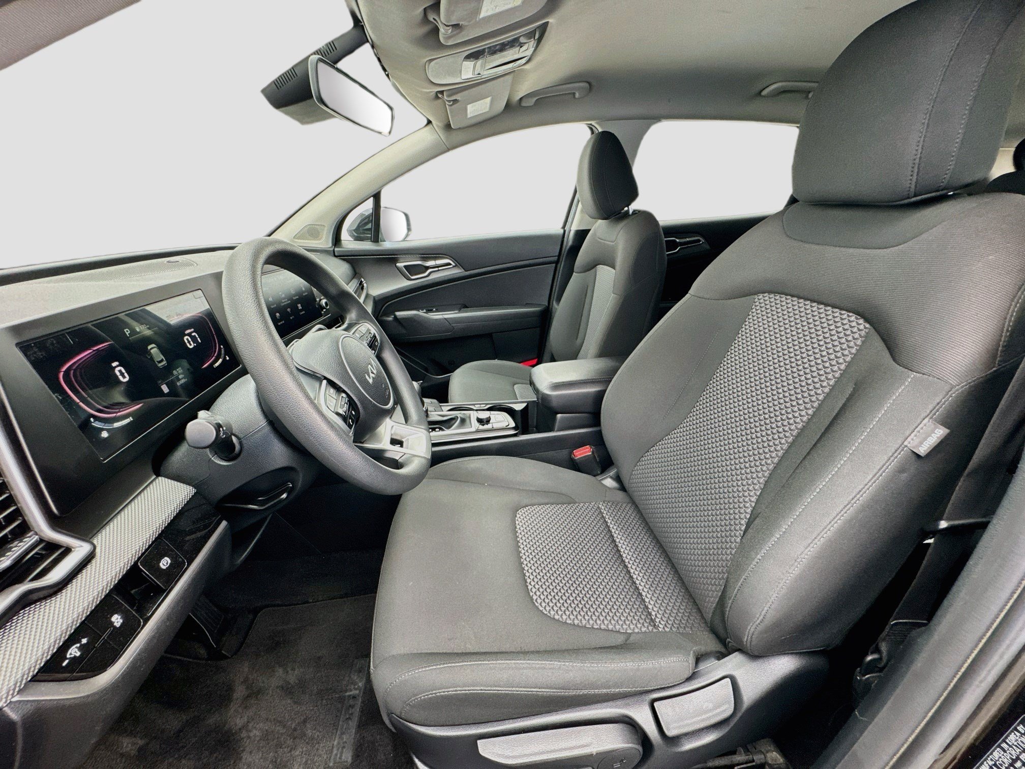 Used 2025 Kia Sportage LX FWD image 13