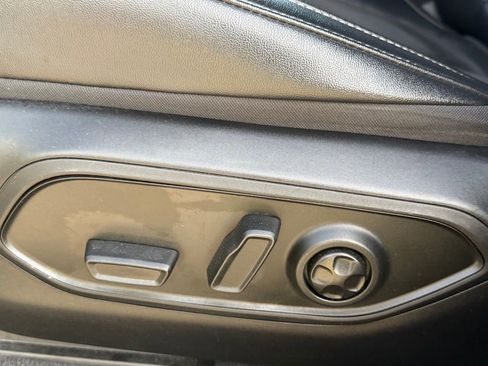 Used 2023 Jeep Grand Cherokee L Laredo image 18