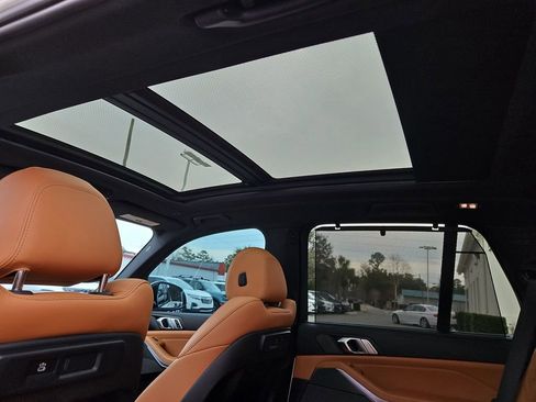 Used 2023 BMW X5 xDrive40i w/ Executive Package image 26