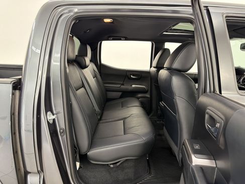 Used 2021 Toyota Tacoma Limited RWD image 34