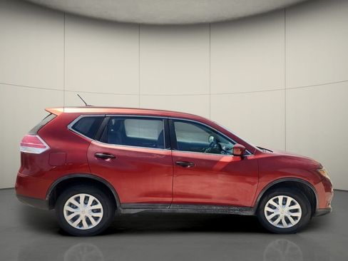 Used 2016 Nissan Rogue S FWD image 8