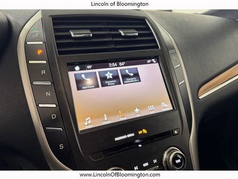 Used 2017 Lincoln MKC Reserve image 39