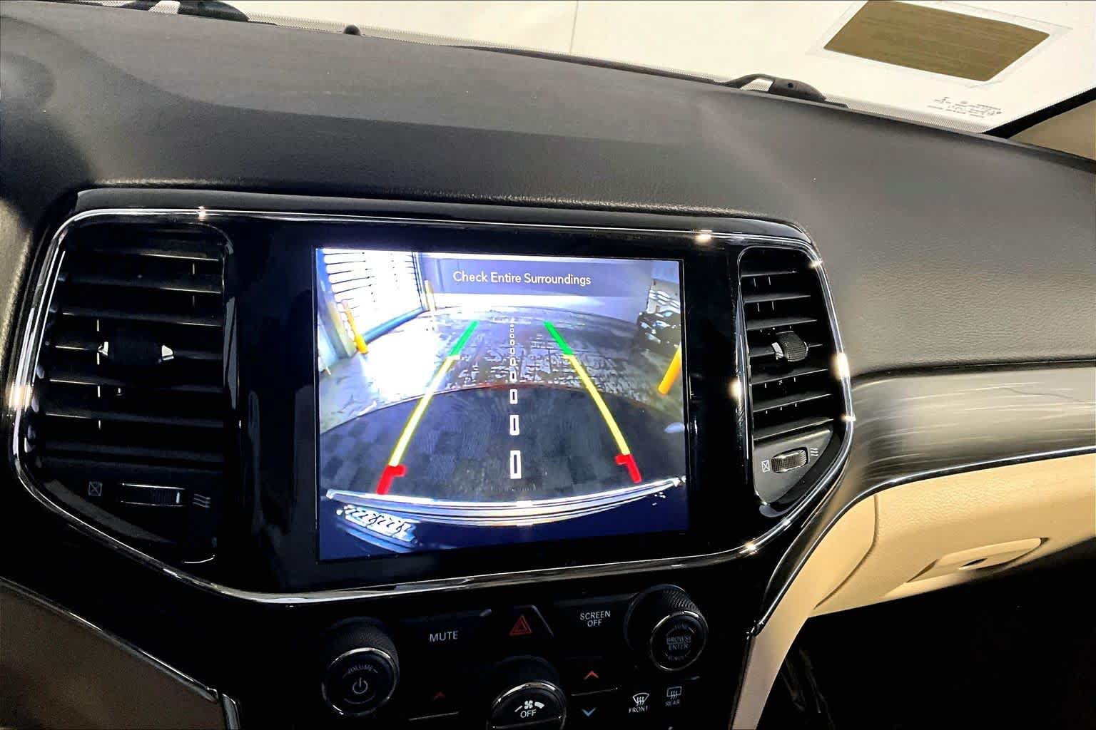 Used 2020 Jeep Grand Cherokee Limited AWD/4WD image 29