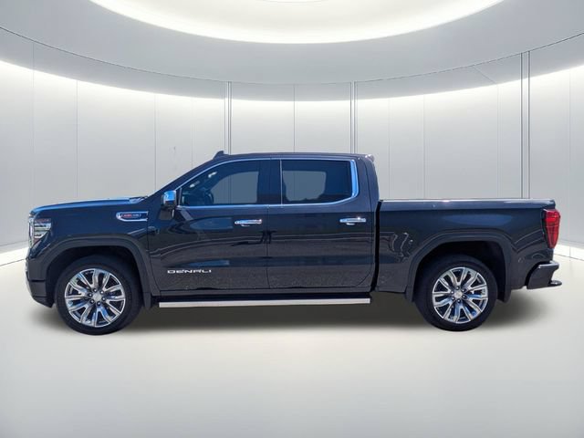Used 2024 GMC Sierra 1500 Denali AWD/4WD image 3