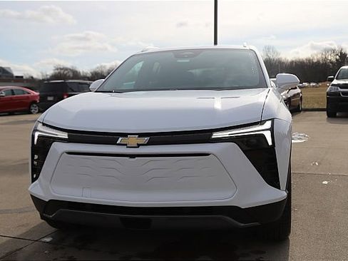 New 2025 Chevrolet Blazer EV LT AWD/4WD image 9