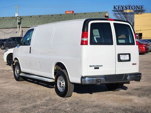 Used 2024 GMC Savana 2500 w/ Driver Convenience Package image 7