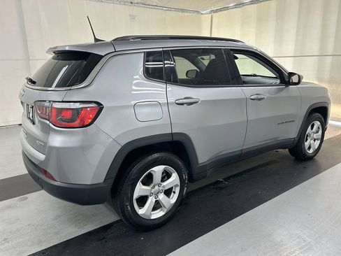 Used 2019 Jeep Compass Latitude w/ Popular Equipment Group image 2