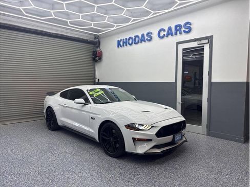 Used 2019 Ford Mustang GT w/ Equipment Group 301A RWD image 6