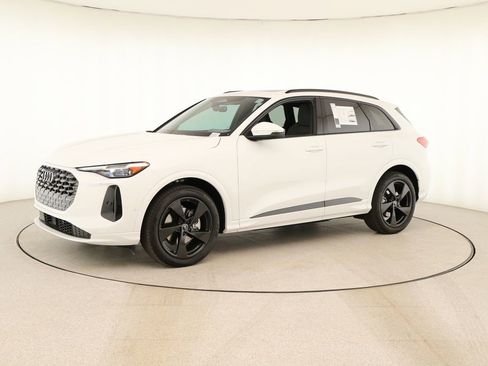 New 2025 Audi Q5 Prestige image 13