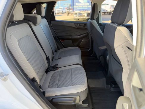 Used 2022 Ford Escape SE image 27