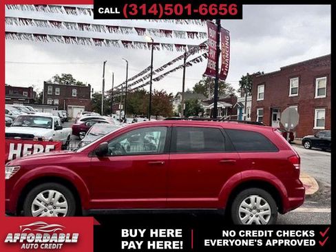 Used 2020 Dodge Journey SE image 2