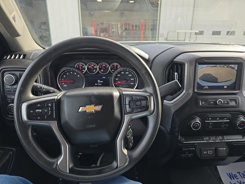 Used 2022 Chevrolet Silverado 2500 Custom w/ Custom Value Package image 30