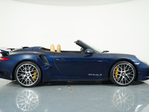 Used 2016 Porsche 911 Turbo S image 7