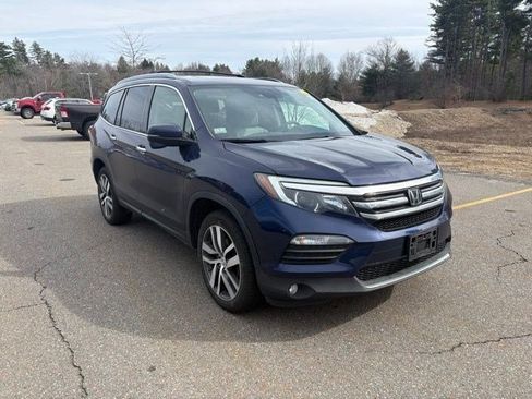 Certified 2017 Honda Pilot Touring image 1