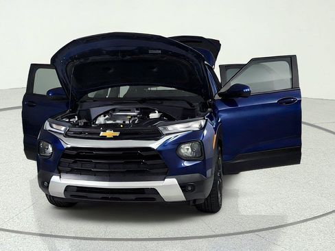 Used 2023 Chevrolet TrailBlazer LT FWD image 10
