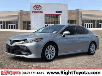 Used 2019 Toyota Camry LE image 1