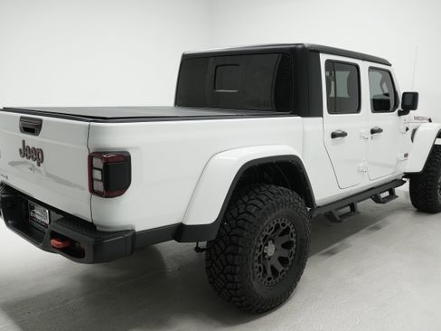 Used 2023 Jeep Gladiator Mojave w/ LED Lighting Group AWD/4WD image 4