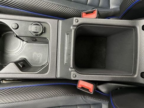 Used 2023 Volkswagen Golf R AWD/4WD image 23