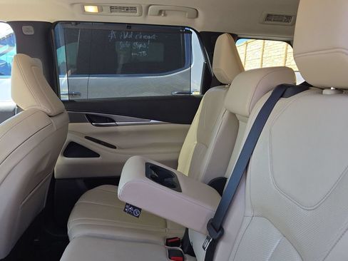 Used 2023 INFINITI QX60 Luxe w/ Cargo Package AWD/4WD image 24
