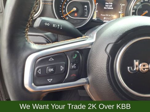 Used 2022 Jeep Wrangler Unlimited Sahara image 31