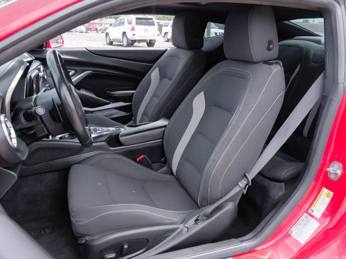 Used 2018 Chevrolet Camaro LT w/ RS Package image 4
