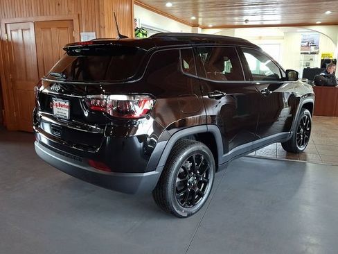 New 2026 Jeep Compass Latitude AWD/4WD image 7