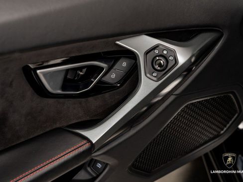 Used 2018 Lamborghini Huracan LP 580-2 image 27