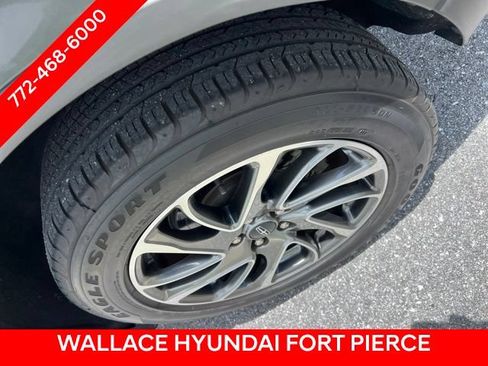 Used 2022 Lincoln Corsair FWD image 4