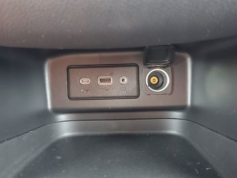 Certified 2023 Chevrolet Equinox RS w/ LPO, Floor Liner Package FWD image 34