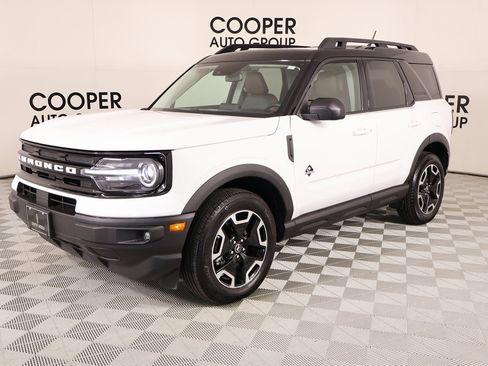 Used 2024 Ford Bronco Sport Outer Banks w/ Tech Package image 11