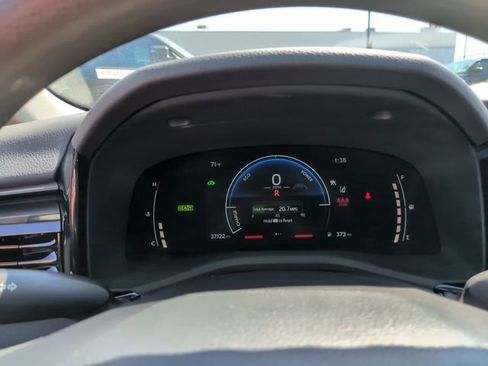 Used 2025 Toyota Camry LE image 21