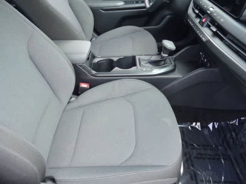 Used 2025 Kia K4 FWD image 14