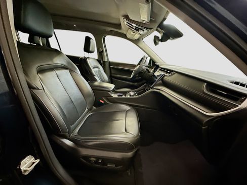 Used 2023 Jeep Grand Cherokee L Limited w/ Trailer Tow Group (B) image 35