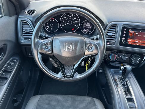 Used 2019 Honda HR-V Sport image 16