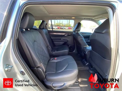 Certified 2020 Toyota Highlander Platinum AWD/4WD image 20