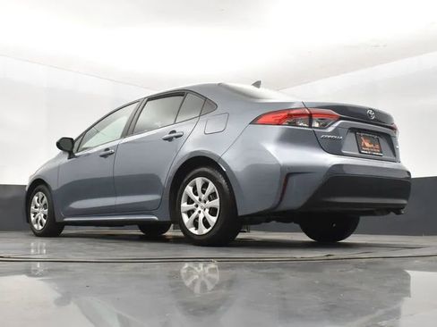 Used 2023 Toyota Corolla LE image 12