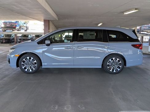 New 2026 Honda Odyssey Elite image 5