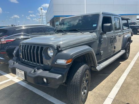 Used 2020 Jeep Gladiator Sport w/ Quick Order Package 24S image 14