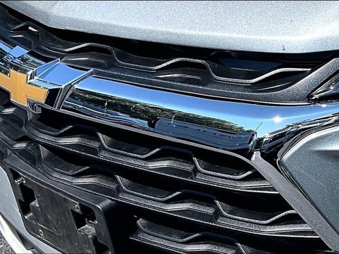 Used 2025 Chevrolet Blazer LT FWD image 31