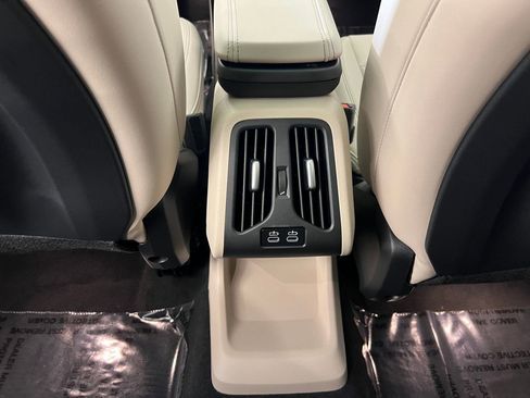 Used 2025 BMW X2 xDrive28i w/ Convenience Package image 35