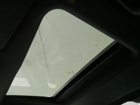 Used 2019 Dodge Charger SXT w/ Plus Group image 32