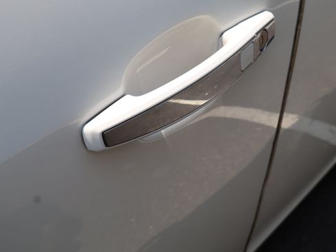 Used 2012 Buick Regal Premium FWD image 18