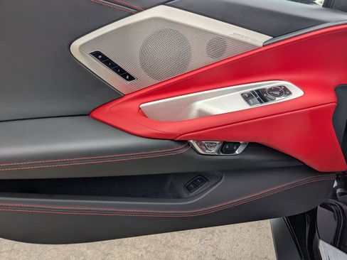 Used 2024 Chevrolet Corvette Stingray Premium Cpe w/ Z51 Performance Package image 15