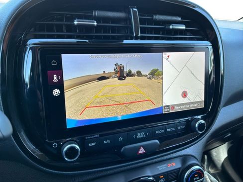 Used 2023 Kia Soul GT-Line w/ GT-Line Technology Package FWD image 13