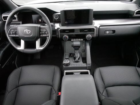 Certified 2025 Toyota 4Runner SR5 image 10