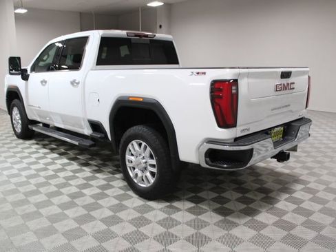 Used 2024 GMC Sierra 2500 SLT w/ SLT Convenience Package image 5